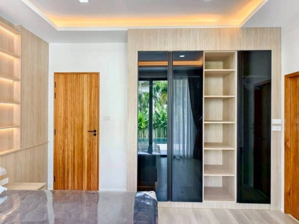 Single-Storey Pool Villa in Chalong, Phuket, 88 sq.wah, 3 Bedrooms, photo 1