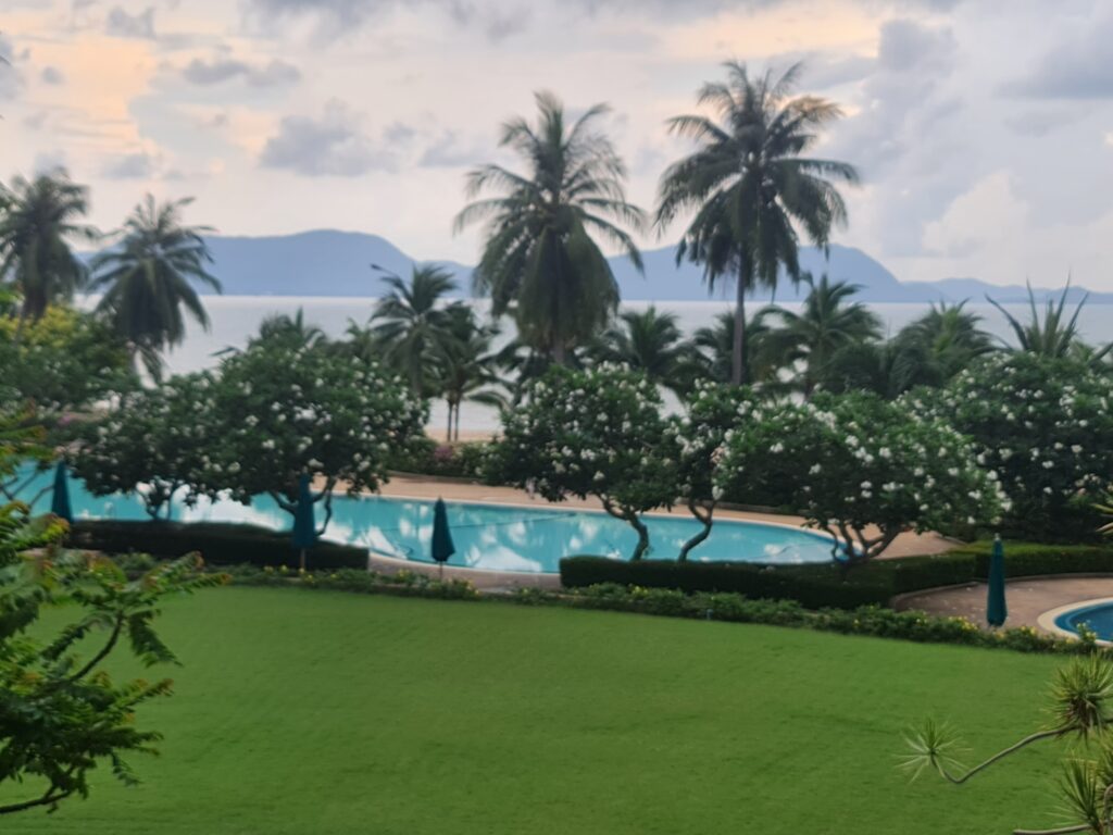 Beachfront Condo for Rent in Na Jomtien, 2 Bedrooms, 108 sq m, photo 1