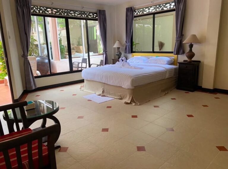 18-Room Pool Villa Hotel on Pratumnak Hill, Pattaya, 206 sq wah, photo 3