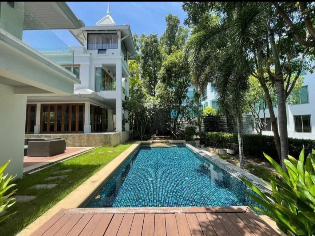 Beachfront Pool Villa on Wong Amat, 326 sq.wah, Leased at THB 290,000 a Month, photo 1