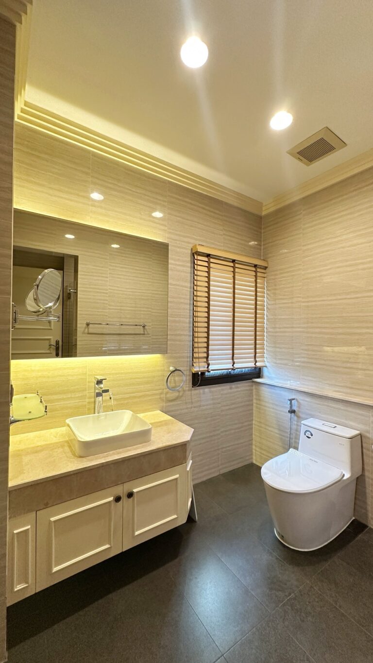 4-Storey Townhouse in Ekkamai, 300 sq m, 2 Bedrooms, Renovated, photo 12