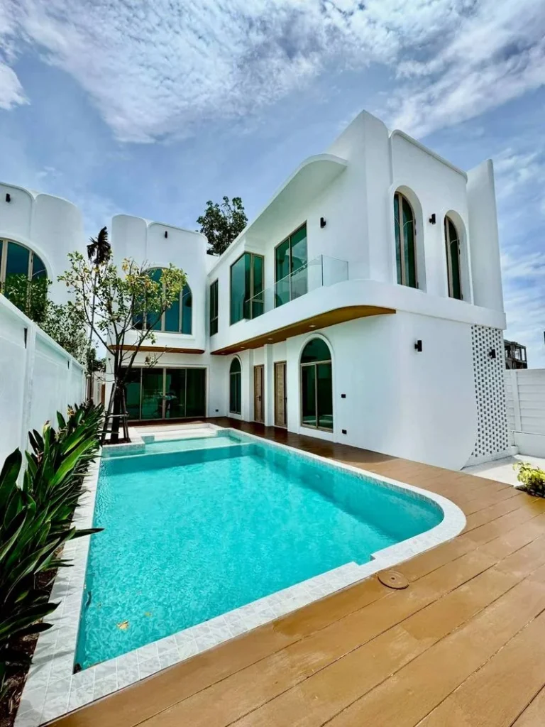 5-Bedroom Pool Villa in Jomtien, Leased at THB 150,000 a Month, photo 1