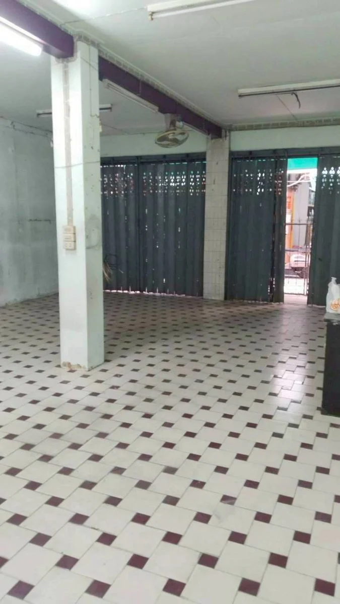 Heritage 2-Unit Shophouse in Talat Noi, Bangkok, 32 sq.wah, photo 10
