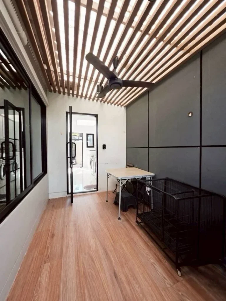 3-Bedroom Detached House in Pattanakarn, 65 sq.wah, End Plot, photo 11