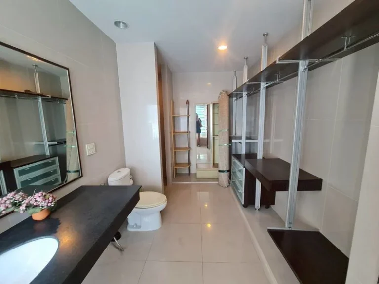 2-Bedroom Corner Condo in Thong Lo, Bangkok, 139 sq m, 3 Balconies, photo 11