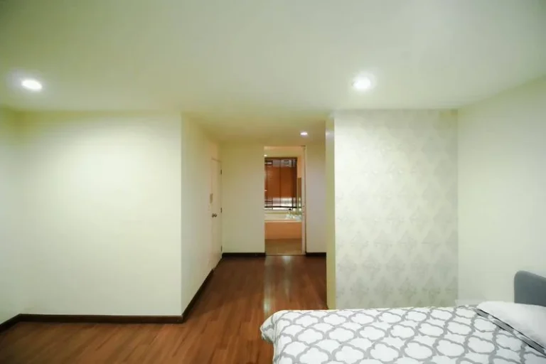 3-Storey Townhouse in Sathorn–Narathiwas, 230 sq.m., 3 Bedrooms, photo 12