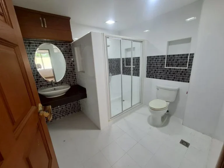 4-Storey Townhouse in Pinklao, 57 sq.wah, 5 Bedrooms, photo 12