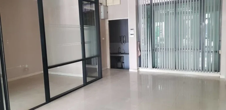 4-Storey Home Office in Bang Na, 240 sq.m. on 37.5 sq.wah, photo 12