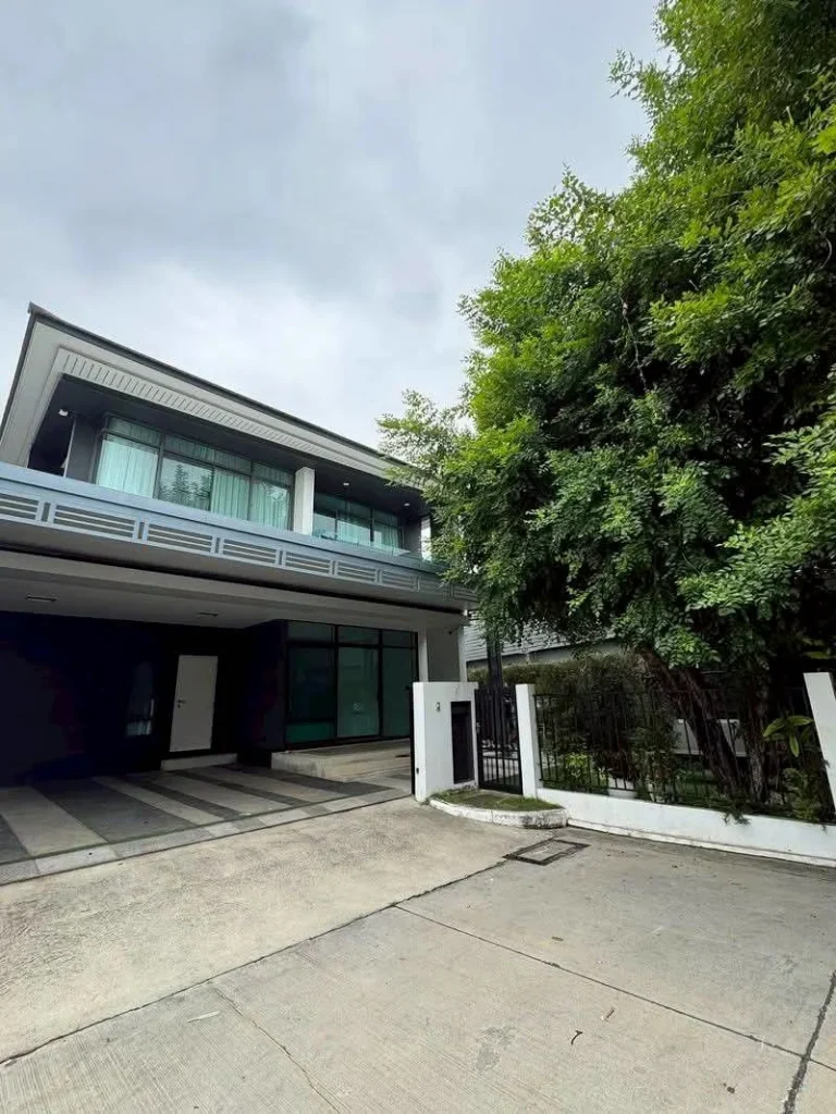 Corner Detached House in Krungthep Kreetha, 70 sq wah, 4 Bedrooms, photo 1