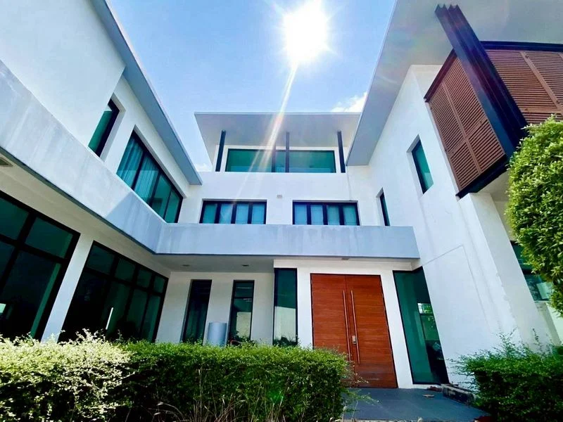 Luxury House on 339 sq.wah near Kanchanaphisek–Ratchaphruek, photo 1