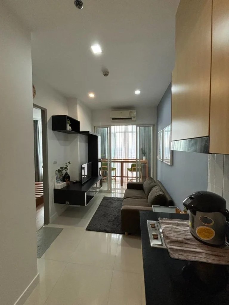 1-Bedroom Condo near BTS On Nut, Bangkok, 30 sq m, 35th Floor, photo 1