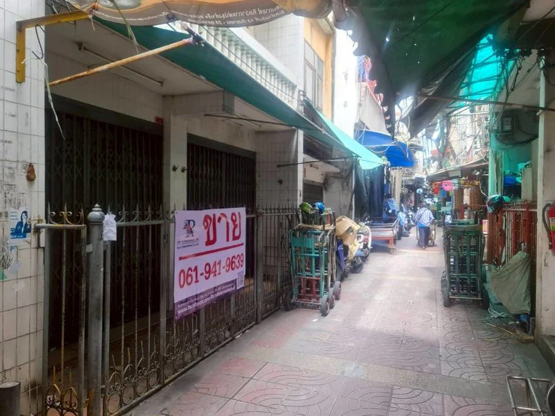 Heritage 2-Unit Shophouse in Talat Noi, Bangkok, 32 sq.wah, photo 1
