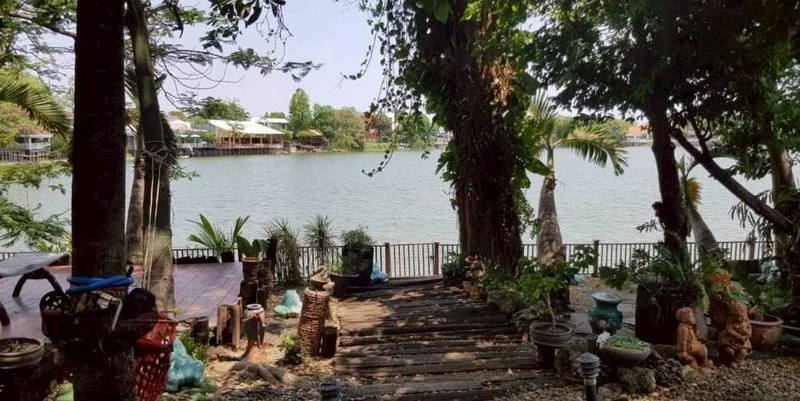 Lakeside House in Sammakorn Village, Bangkok, 150 sq.wah, photo 1