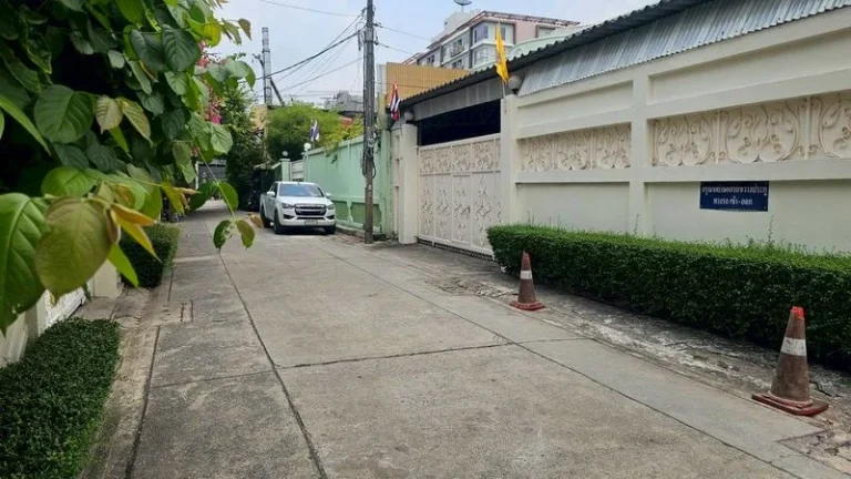 Land with Warehouse in Sathorn, 94 sq.wah, photo 3