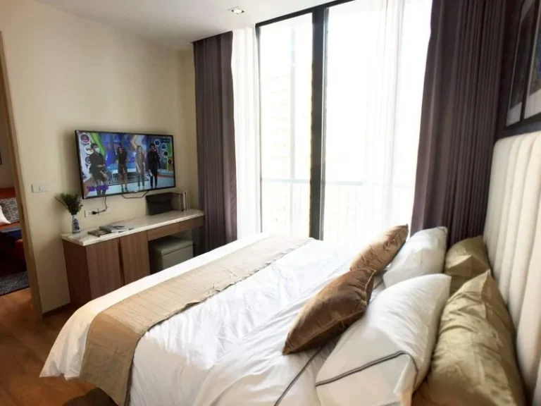 2-Bedroom Corner Condo at Park 24, Sukhumvit 24, 55 sq.m., photo 2