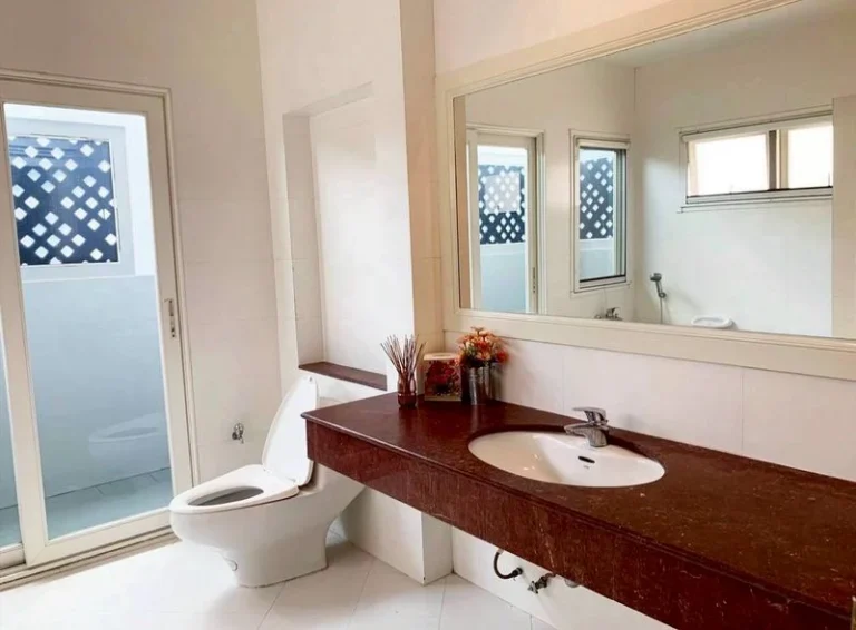 Furnished Luxury House off Ekkamai–Ram Inthra Road, 132.2 sq wah, 3 Bedrooms, photo 3