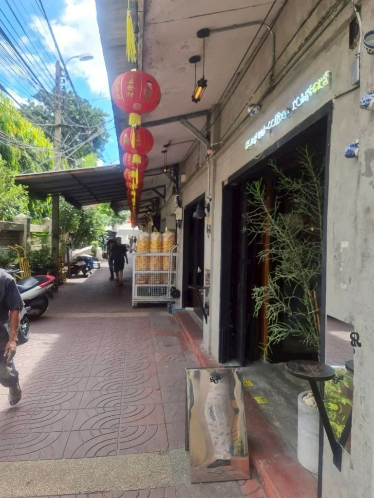 Heritage 2-Unit Shophouse in Talat Noi, Bangkok, 32 sq.wah, photo 3