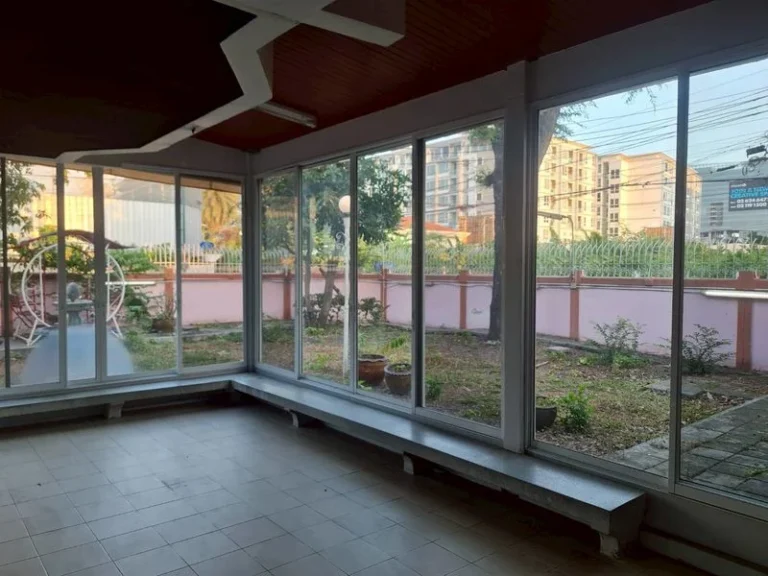Corner House on Sukhumvit Soi 64, Bangkok, 131 sq.wah, 5 Bedrooms, photo 3