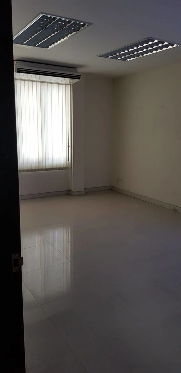 4-Storey Home Office in Bang Na, 240 sq.m. on 37.5 sq.wah, photo 4
