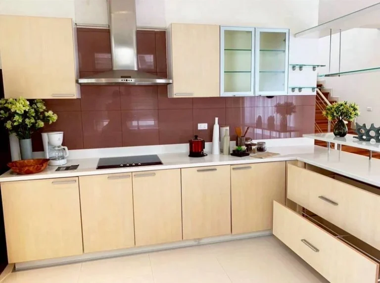 Furnished Luxury House off Ekkamai–Ram Inthra Road, 132.2 sq wah, 3 Bedrooms, photo 4