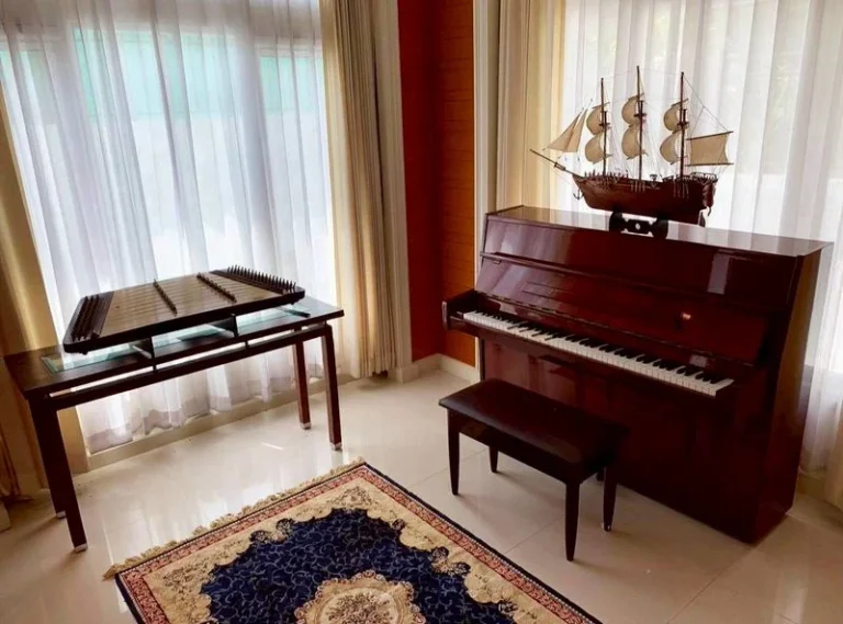 Furnished Luxury House off Ekkamai–Ram Inthra Road, 132.2 sq wah, 3 Bedrooms, photo 5