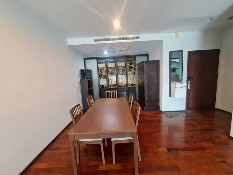 2-Bedroom Corner Condo in Thong Lo, Bangkok, 139 sq m, 3 Balconies, photo 5