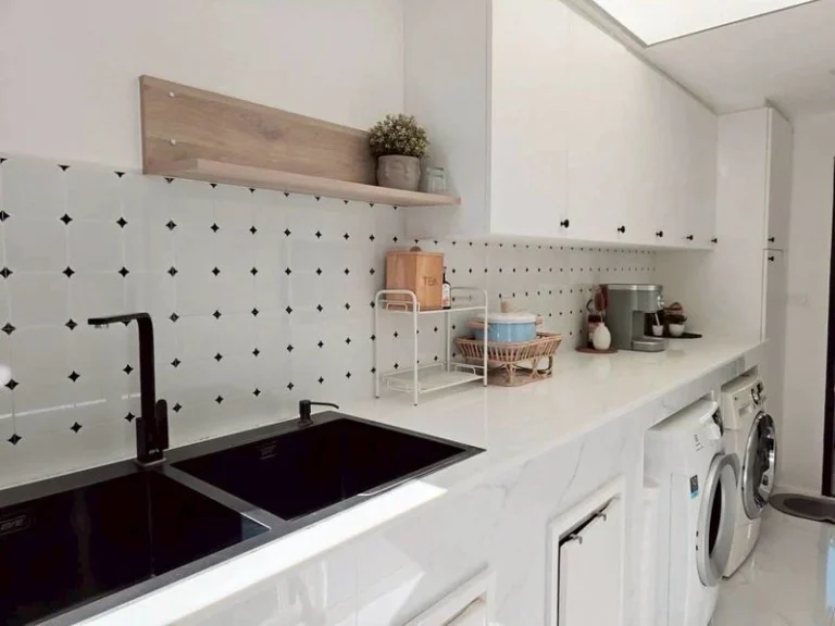 3-Bedroom Detached House in Pattanakarn, 65 sq.wah, End Plot, photo 7