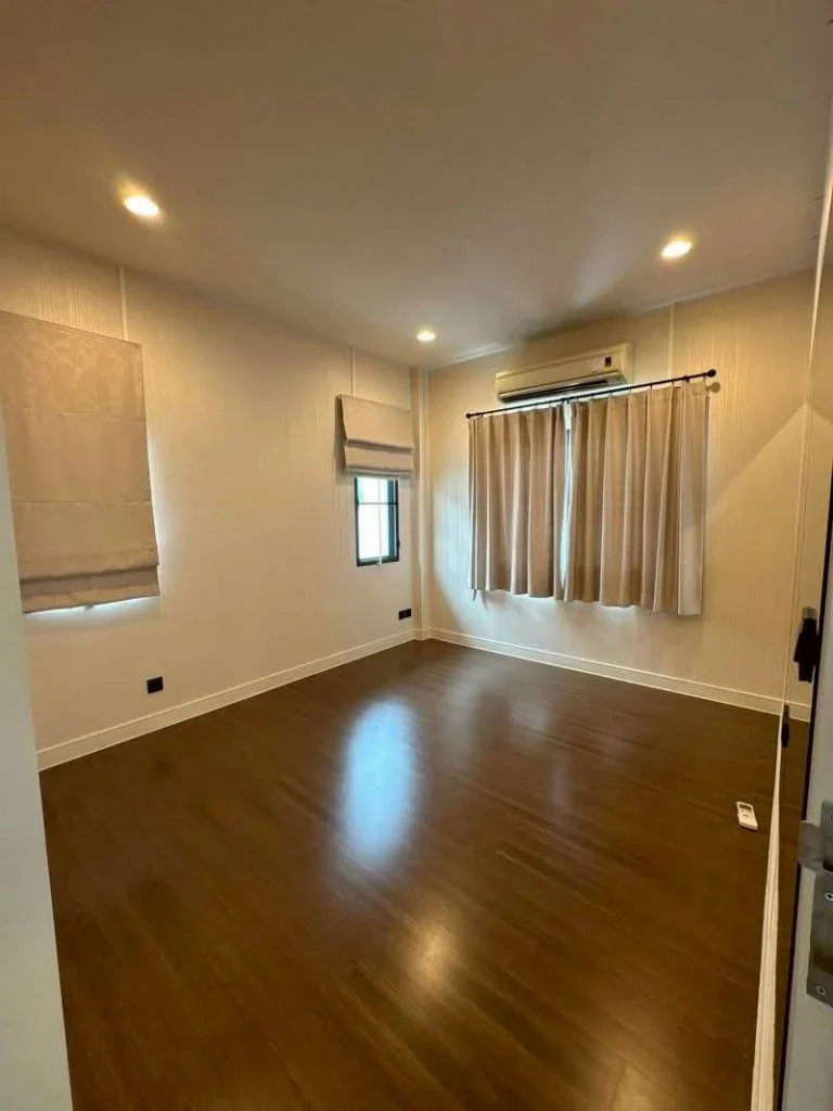 Corner Detached House in Krungthep Kreetha, 70 sq wah, 4 Bedrooms, photo 8