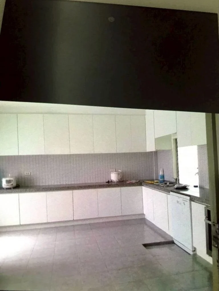 House and Land on Soi Ekkamai, Bangkok, 504 sq wah, with Pool, photo 8