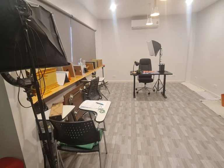 Live-streaming studio