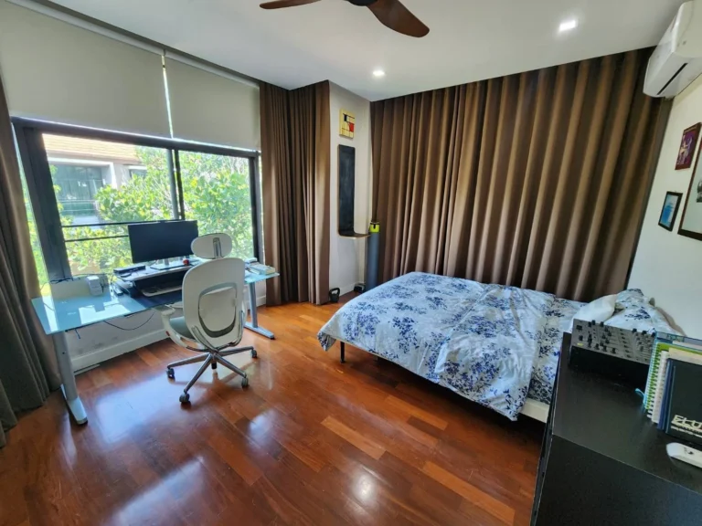 Bedroom or study